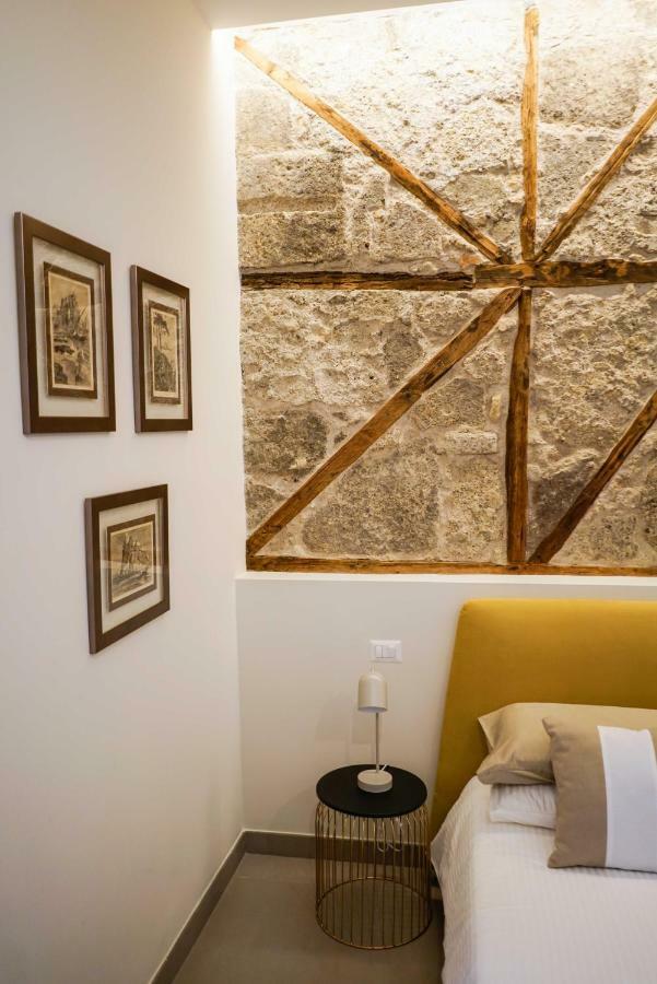 Palazzo Toledano Bed & Breakfast Naples Exterior photo